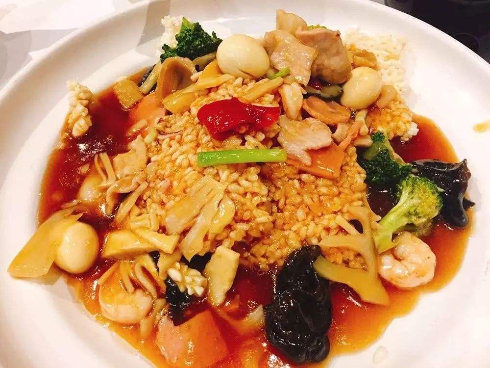 喜欢吃锅巴的朋友要注意了学会这样做三鲜锅巴香脆美味超好吃