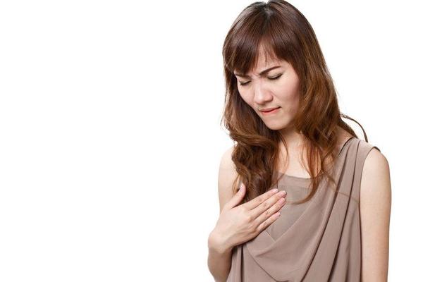 乳腺增生的女性,考虑戒酒,戒咖啡因,还要按时睡觉