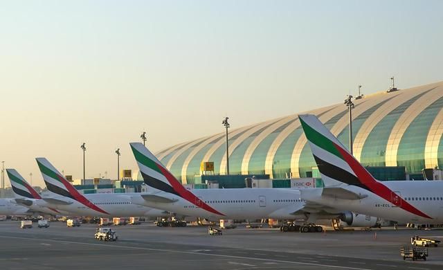 中东经济金融中心曾经靠石油发家如今两座机场支撑约13亿gdp