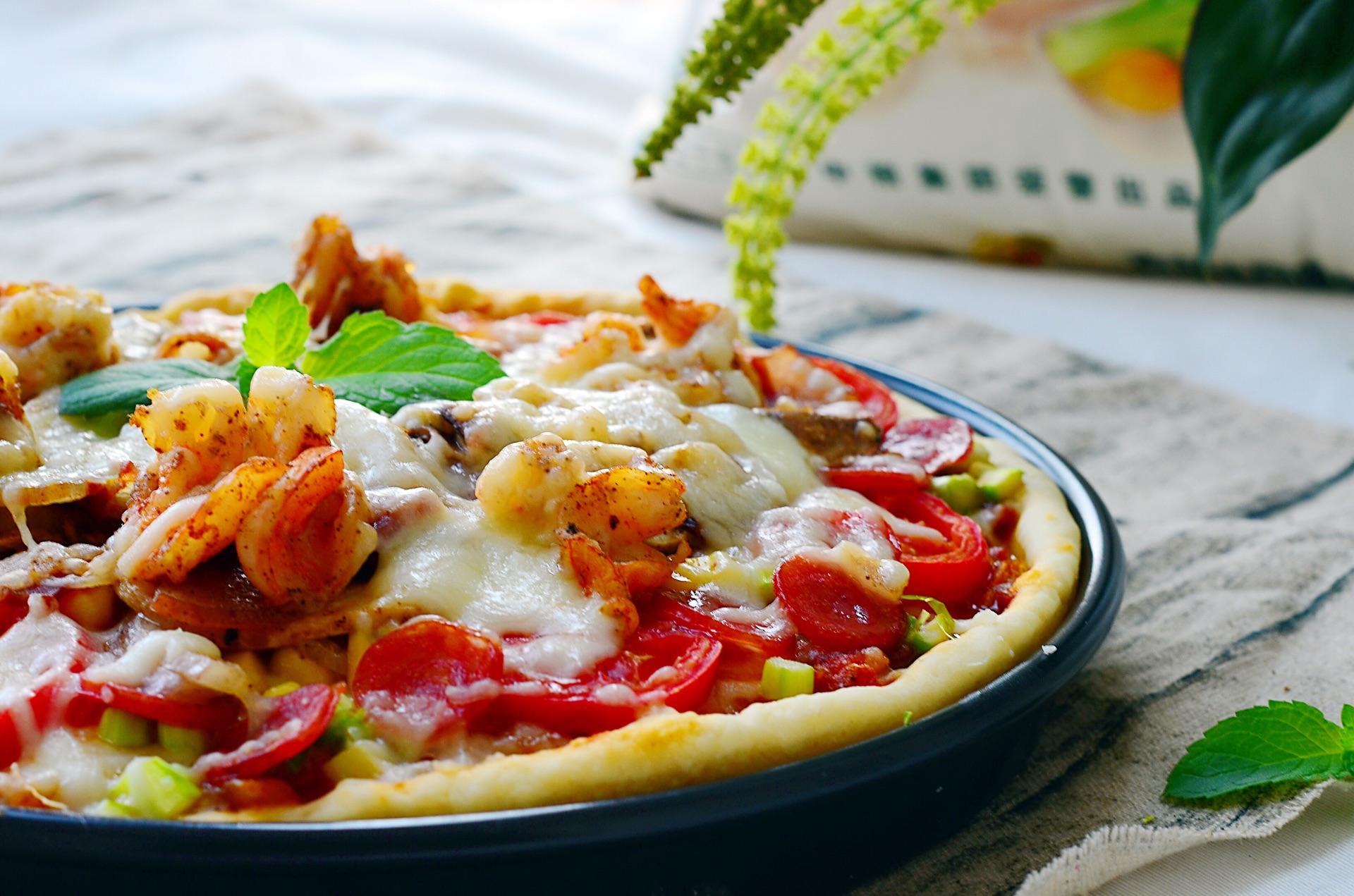 学会这样做鲜虾培根披萨,营养好吃又美味解馋,一大份都不够吃|鲜虾