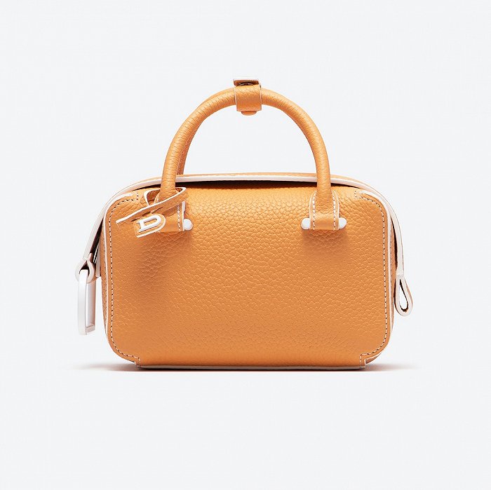 图片来源：Delvaux