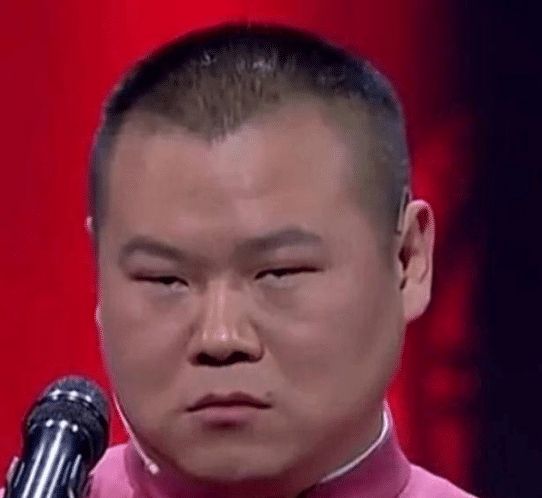 接拍的电影或电视剧也基本上都是喜剧,十恶不赦的恶人和岳云鹏一点也