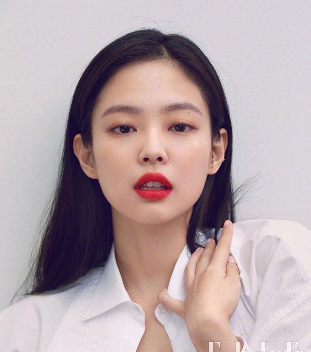 blackpink杂志怼脸拍,颜值受议论,算是完颜团吗?