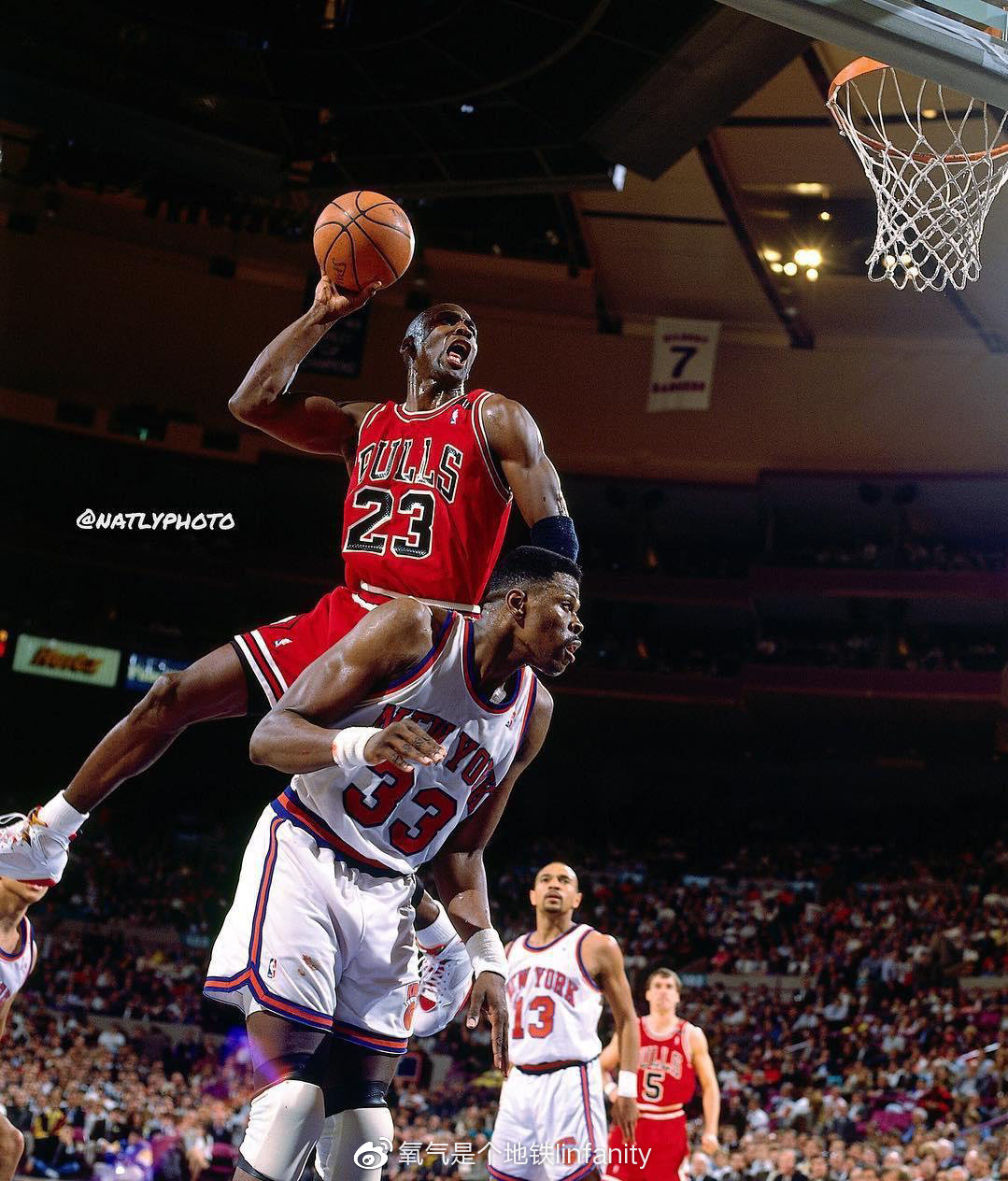 米勒对比乔丹和科比的扣篮乔丹更加羞辱人科比可能更有美感