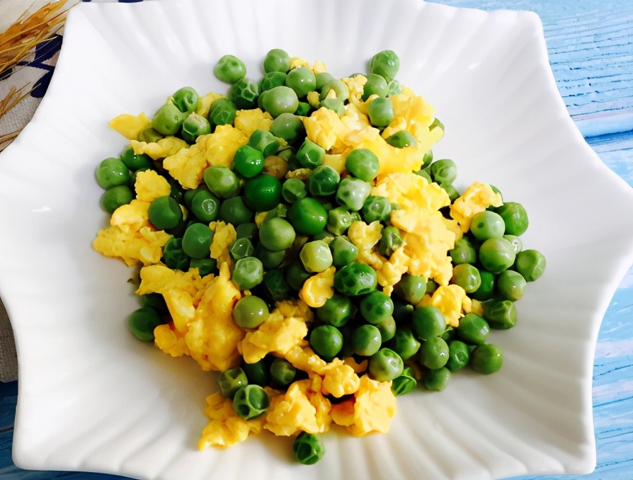 家常版豌豆炒鸡蛋,营养美味,制作简单