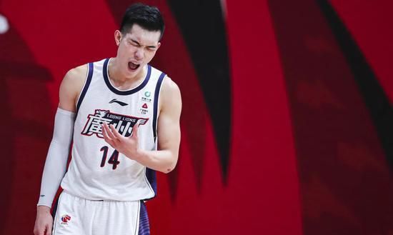 混血儿祝铭震:第一年打职业联赛就成国手|辽宁队|祝铭震|cba_新浪新闻