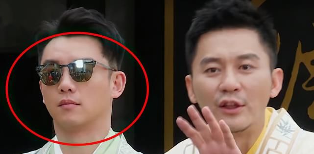 张彬彬当众公主抱Baby,却没人注意到郑恺反应,“周五cp”是真的休闲区蓝鸢梦想 - Www.slyday.coM 张彬彬当众公主抱Baby,却没人注意到郑恺反应,“周五cp”是真的休闲区蓝鸢梦想 - Www.slyday.coM