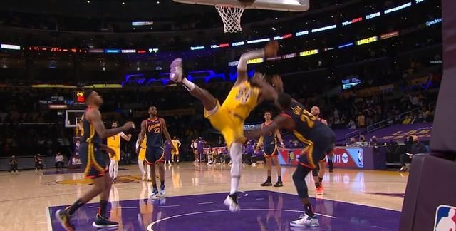 NBA打球谁最脏?马龙铁肘打晕罗宾逊,格林鹰爪功击倒詹姆斯休闲区蓝鸢梦想 - Www.slyday.coM