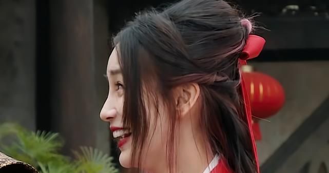 张彬彬当众公主抱Baby,却没人注意到郑恺反应,“周五cp”是真的休闲区蓝鸢梦想 - Www.slyday.coM 张彬彬当众公主抱Baby,却没人注意到郑恺反应,“周五cp”是真的休闲区蓝鸢梦想 - Www.slyday.coM