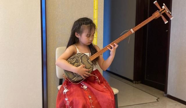 岳云鹏二女儿要学三弦德云社有两位师父选张云雷还是周九良