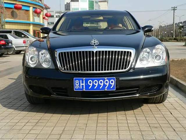 使用近30年,蓝底白字"92式"车牌即将拜拜?