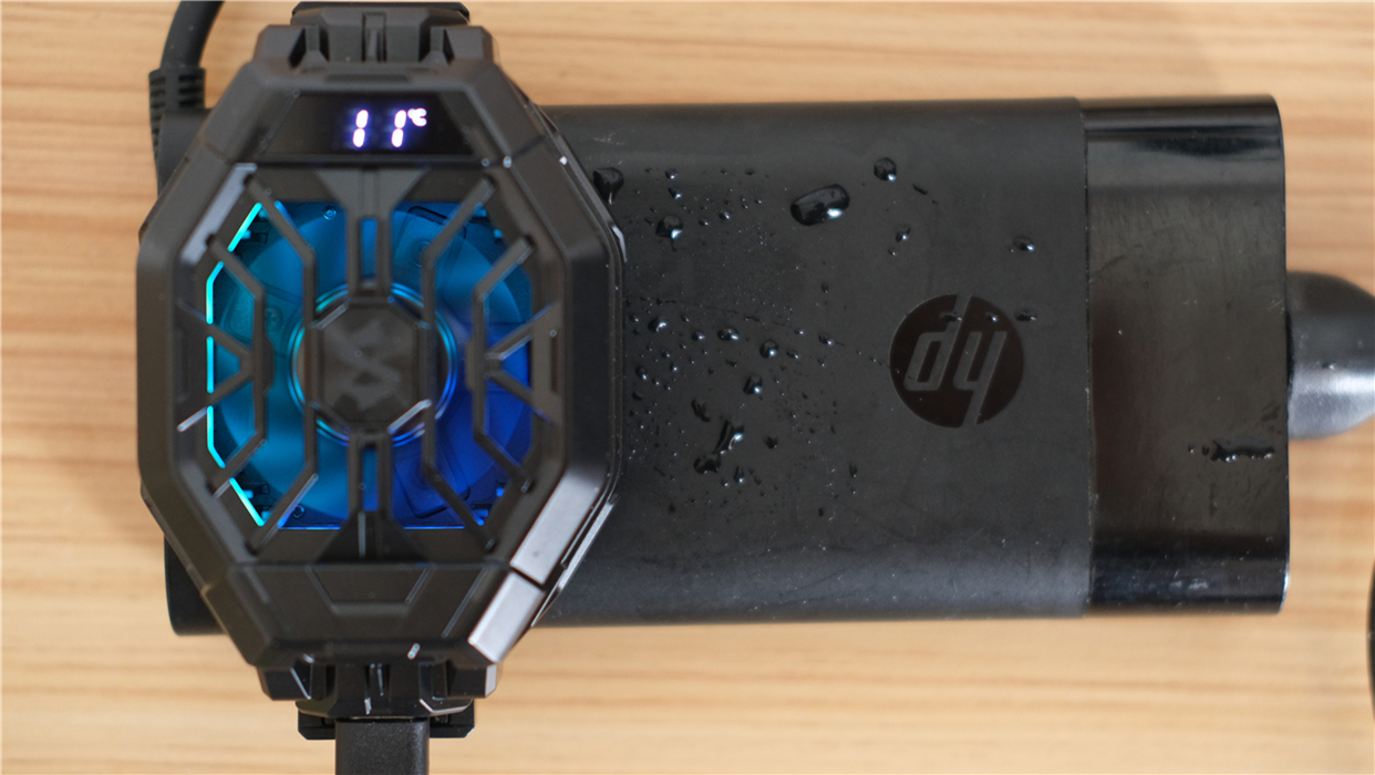 是时候升级手游装备了:黑鲨散热背夹2pro 圈铁耳机组合体验!