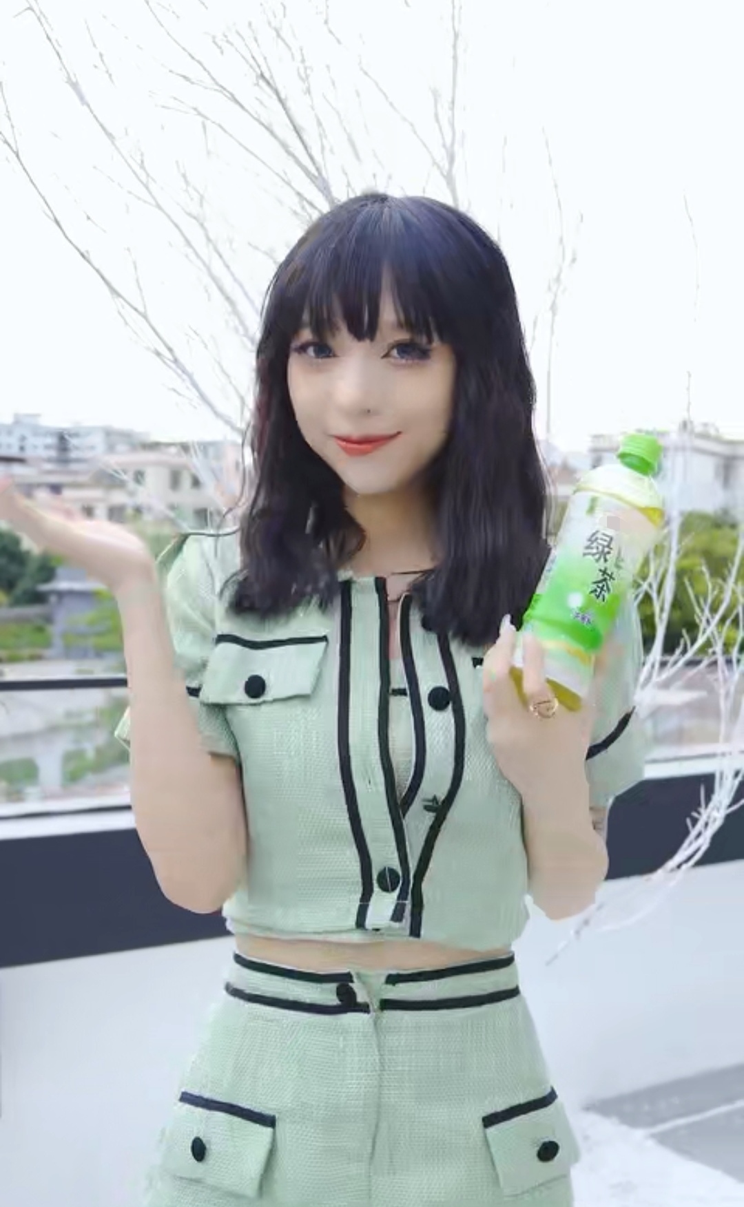 舞娘舞小喵绿茶实锤装嗲卖萌表情秒切换为了恰饭太拼了