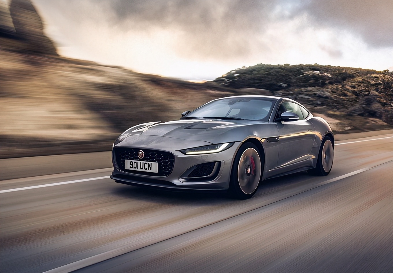 情侣专享拒绝灯泡百万以内的两座小跑车推荐