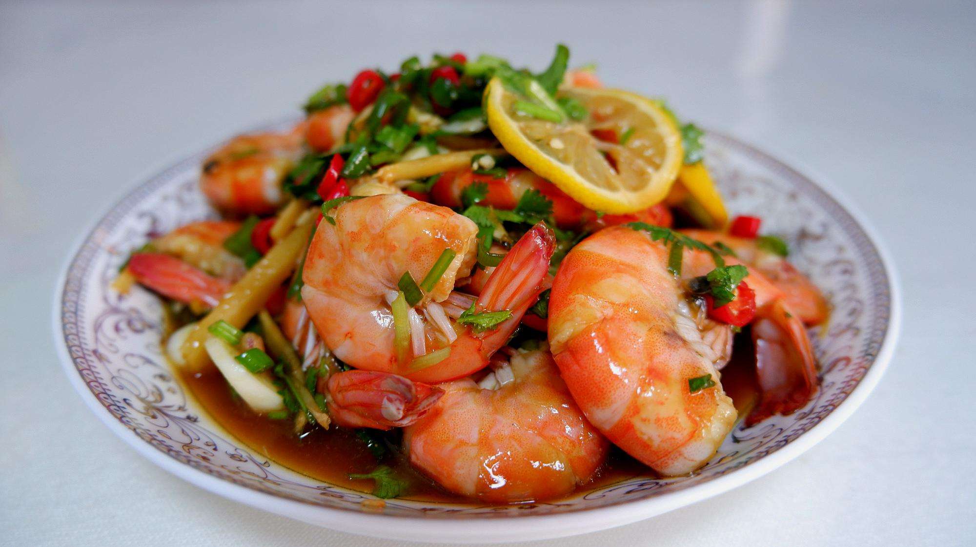 原来柠檬虾球这样做更加美味,营养好吃超下饭,上桌一盘都不够吃|虾球