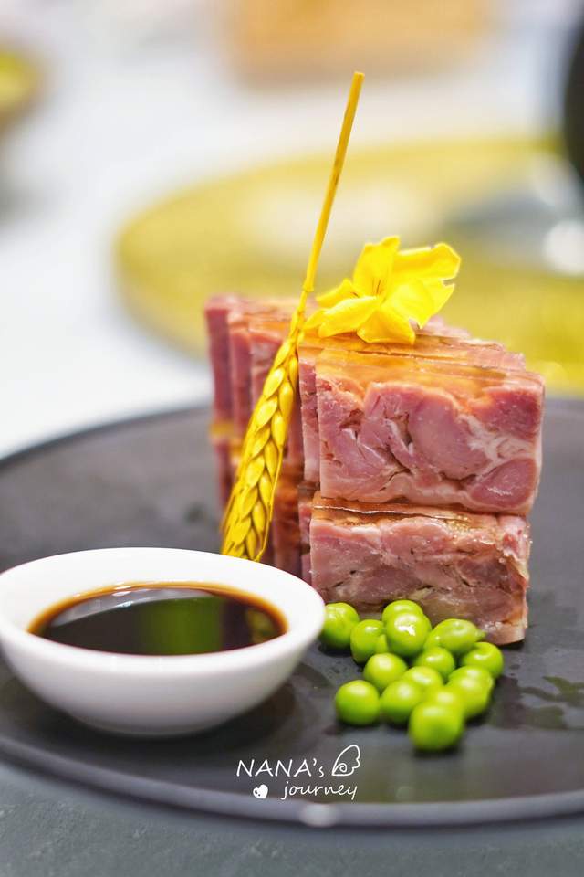 到扬州品淮扬菜,赏文思豆腐精细刀工,食狮子头软糯鲜香