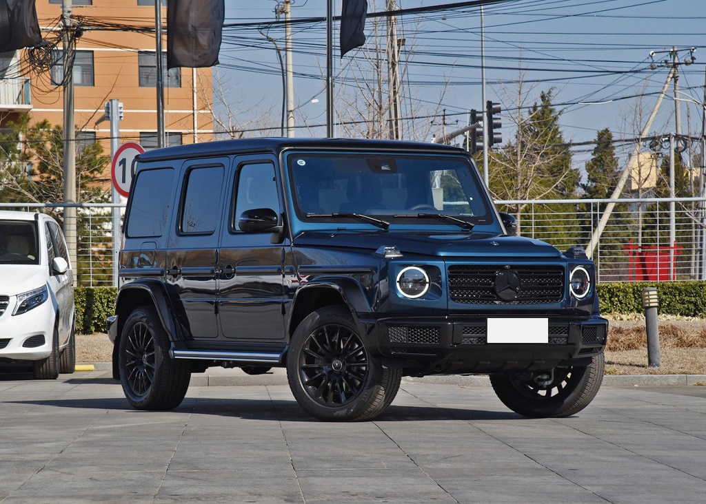 年少有为想买硬派越野车,奔驰g 500暗夜特别版,了解一下?