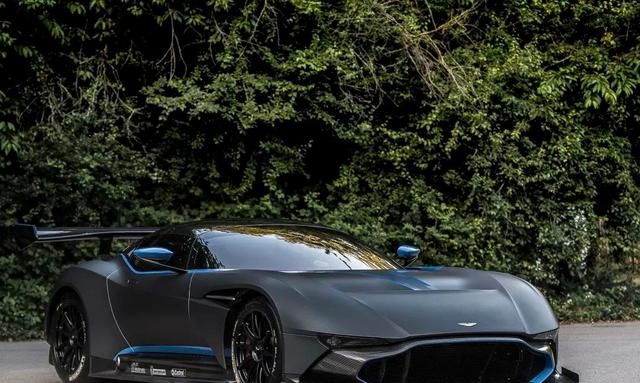 车型盘点:以神话人物为名,阿斯顿·马丁vulcan"火神"