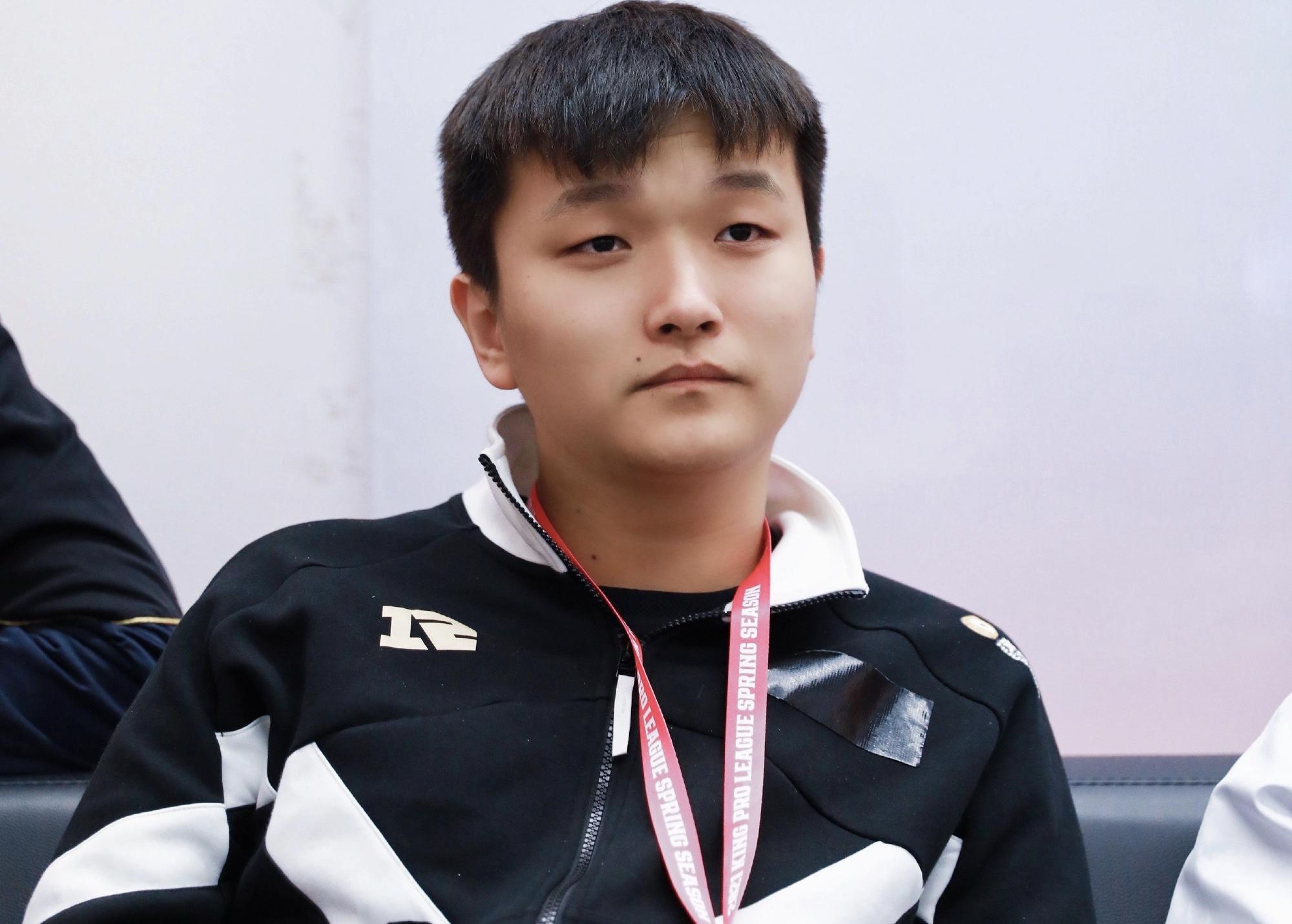 kpl猫神技术严重下滑赛季过半才打到2000分下赛季将退役