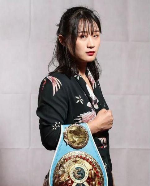 谁能征服十字固女王?搏击美女孟博公布择偶标准 看得顺眼聊得来