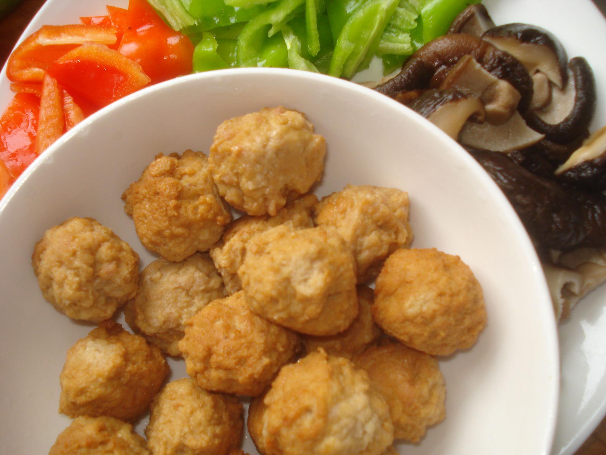 学会这样做炸豆腐丸子美味解馋香而不腻上桌就被抢光光