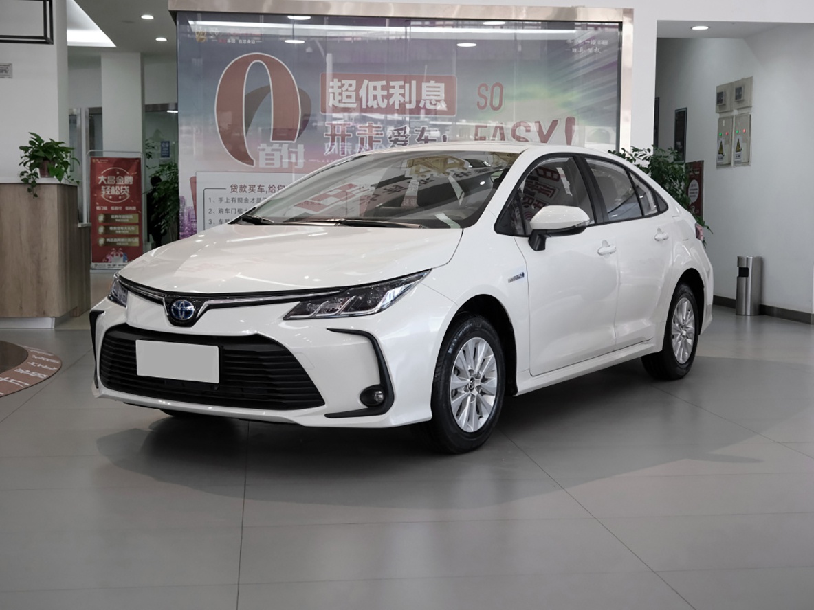 卡罗拉2021款 双擎 1.8l e-cvt先锋版 指导价13.58万元