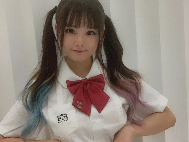 用8天走红的"火线妹",终于放下了大主播的"面子"?|火线|主播|面子_新