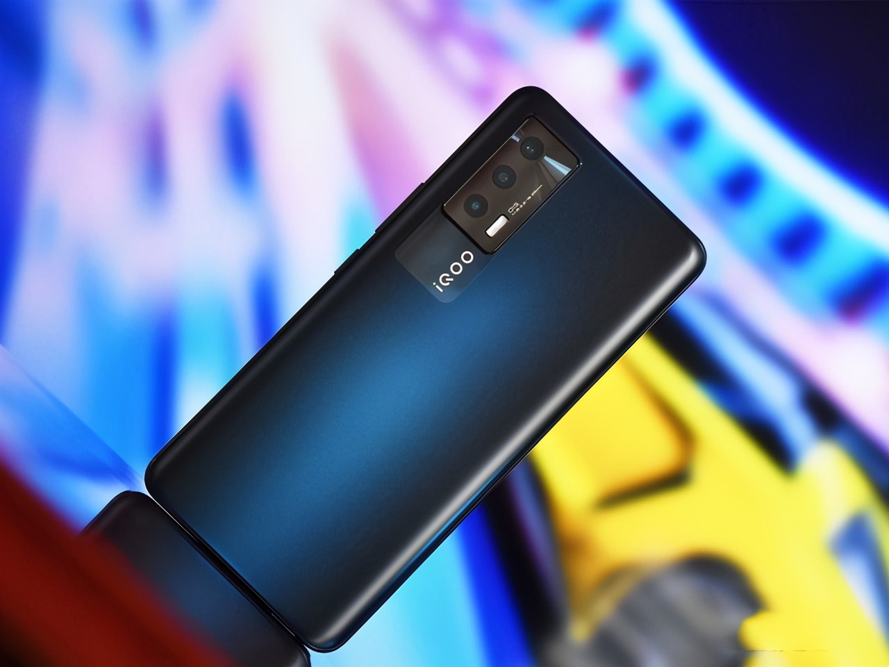 iqoo neo5靠什么吸引用户?游戏体验可能只是「锦上添花」__财经头条