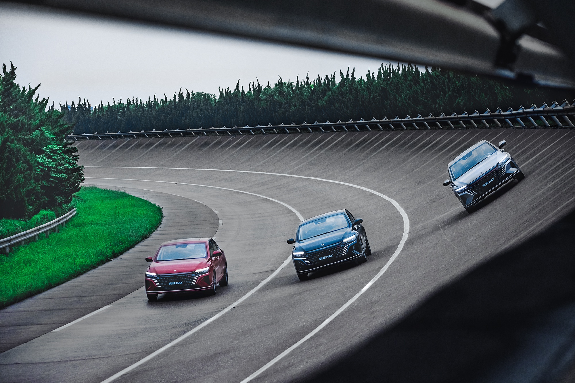 5t动力表现出色,东风风神奕炫max赛道试乘体验分享-新浪汽车