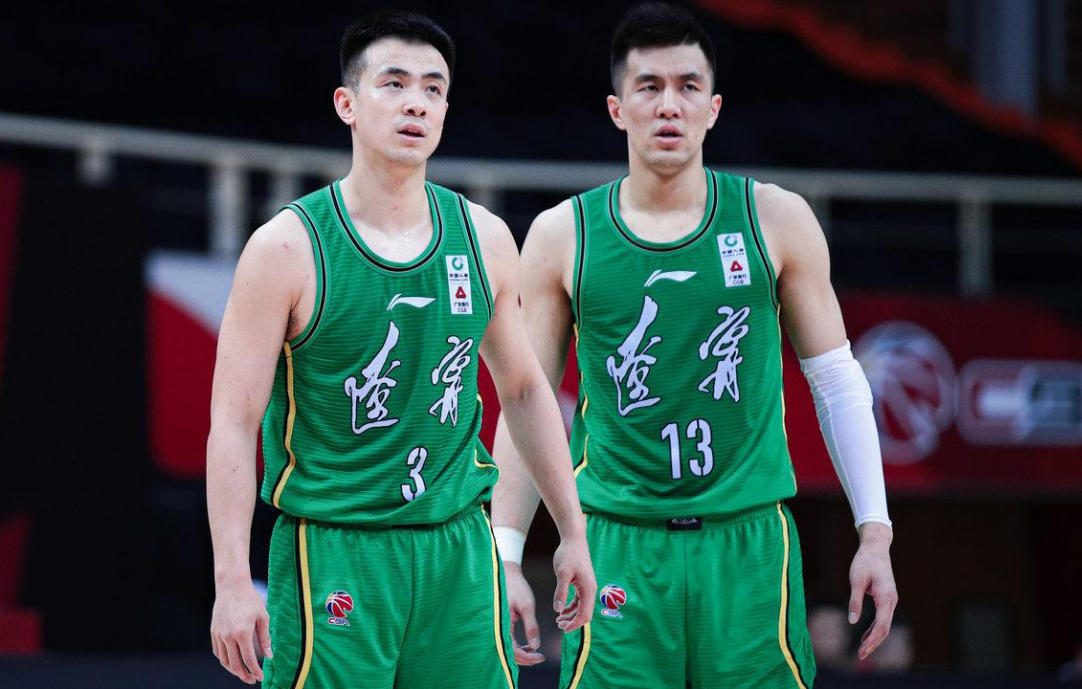 辽宁男篮后继有人青年队再现双子星是郭艾伦赵继伟的接班人