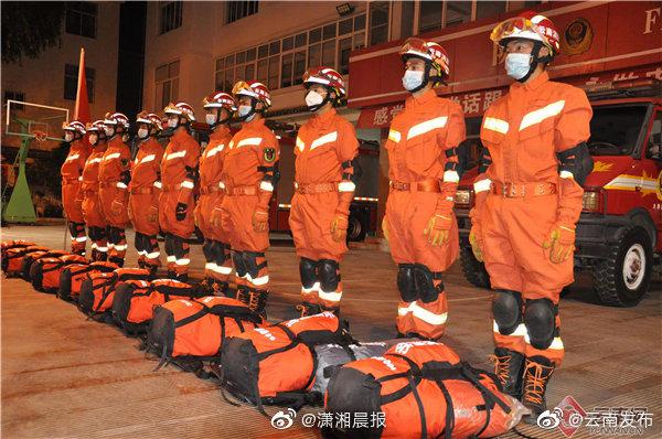 震区各乡镇群众均已撤离到安全地带休闲区蓝鸢梦想 - Www.slyday.coM