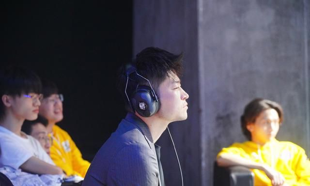 qg豪取7连胜,老林赛后采访:高兴不起来,离"小目标"还很远!