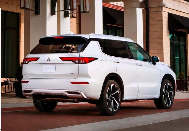 全新三菱欧蓝德实车曝光,外观内饰双升级,新车即将上市