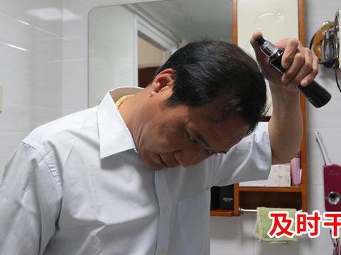 墙裂推荐（脱发后头发还能再长出来吗知乎）脱发后头发还能再长出来吗图片，脱发后头发还能再长出来吗？，戒色后头发会长出来吗女生，