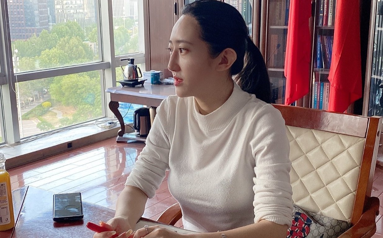这场由莹天下创始人莹少(张莹莹)及团队举办的618超级选品会,是一场为
