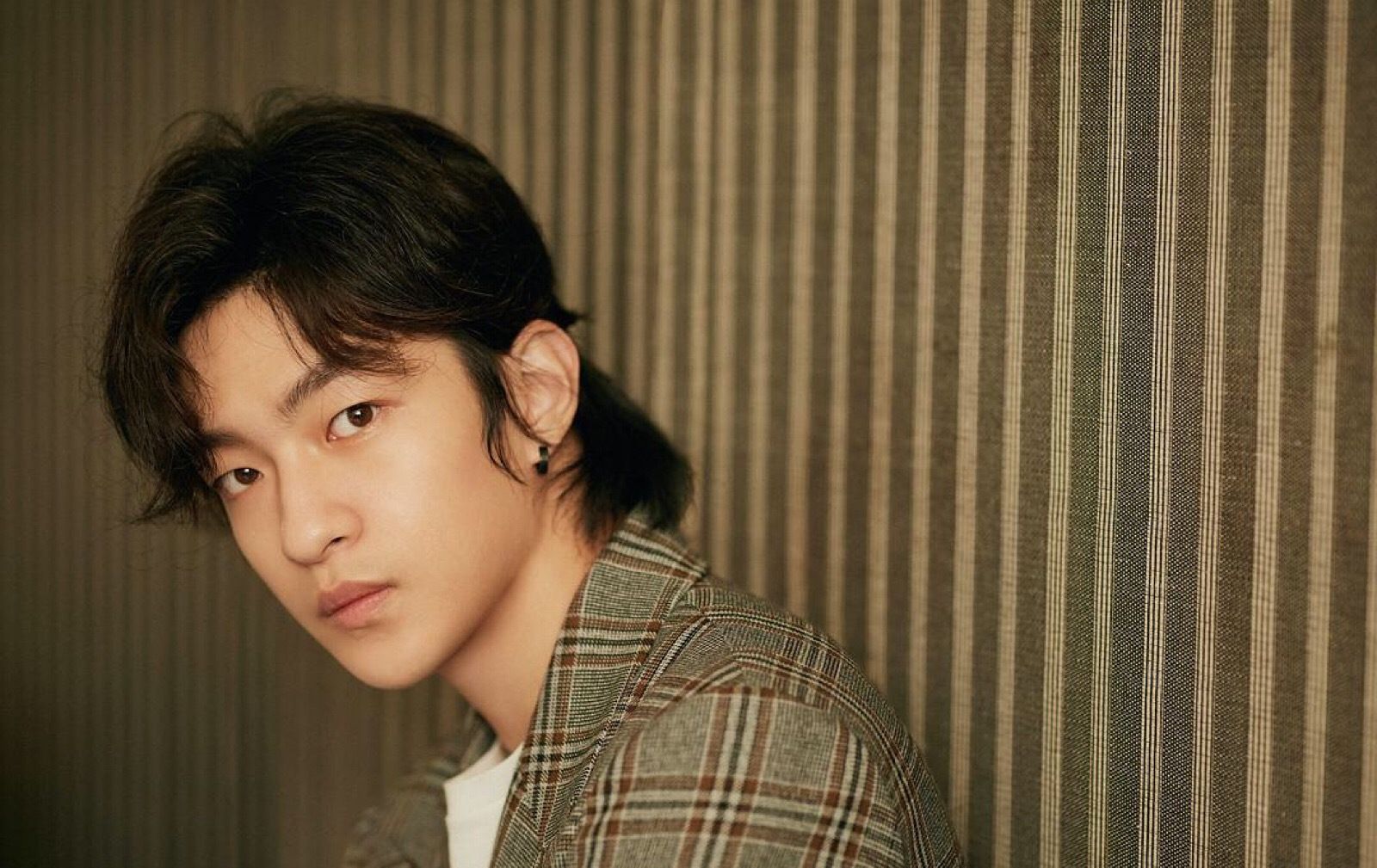 被吴京捧红的白眼狼,爆红后却忘恩负义,现落魄为过街老鼠|屈楚萧|吴京