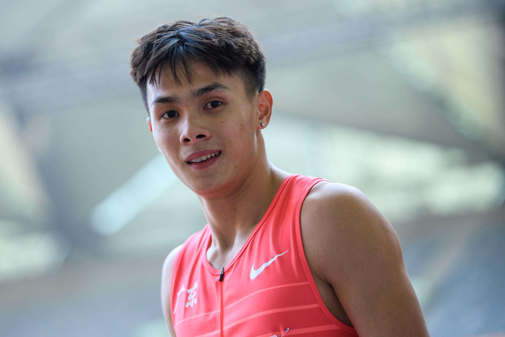 黄永炼在比赛中后程遭到严海滨逆转,以10秒31夺得亚军,本赛季第七次跑