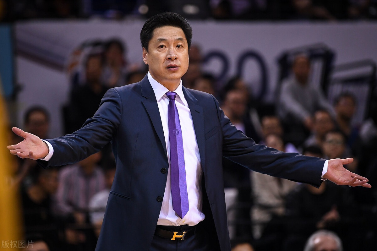 广东宏远前主帅李春江与辽宁男篮的爱恨情仇