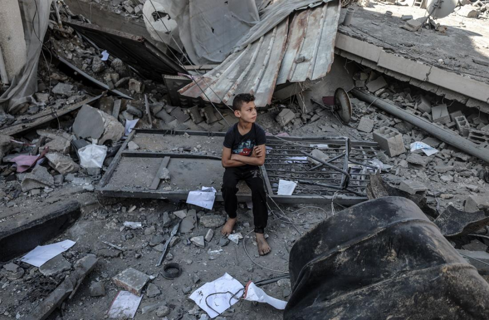 以色列展开疯狂报复,巴勒斯坦学校被炸光