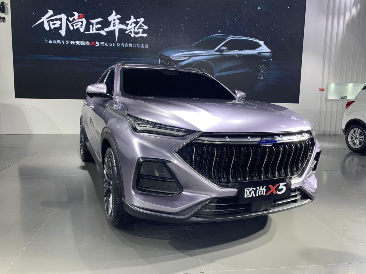 2021款长安欧尚x5,轴距2710毫米,180马力动力不错