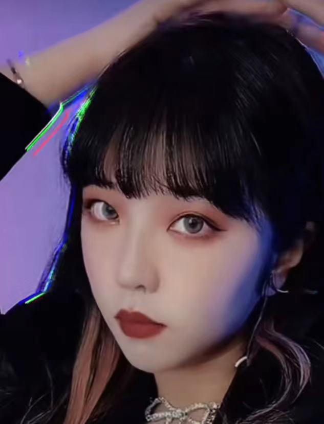 人气被万小七反超后郝一点尝试换风格从小娇妻变成女霸总