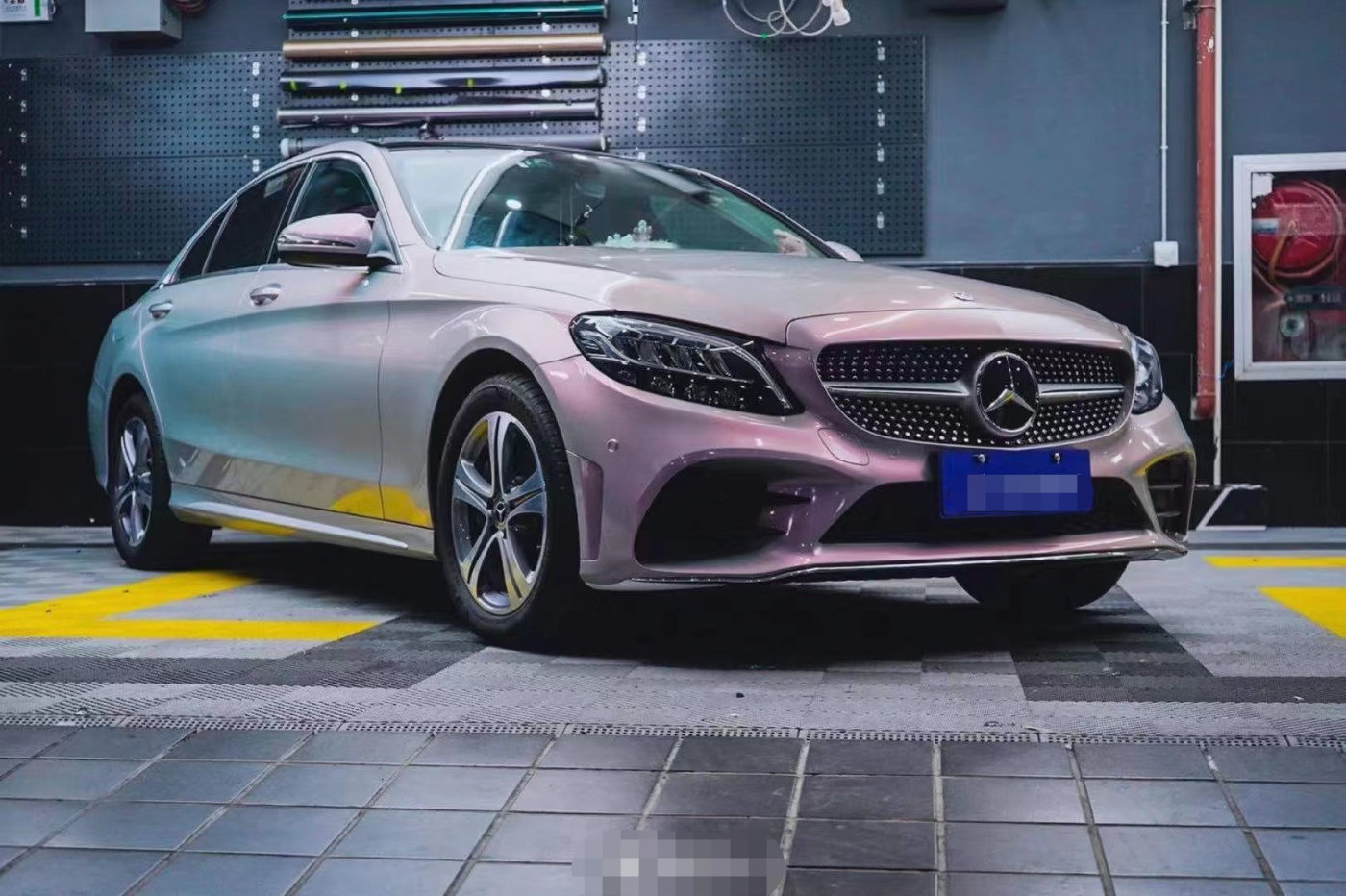 膜呗改色膜案例奔驰c260l改色梦幻灰又酷又仙的感67觉