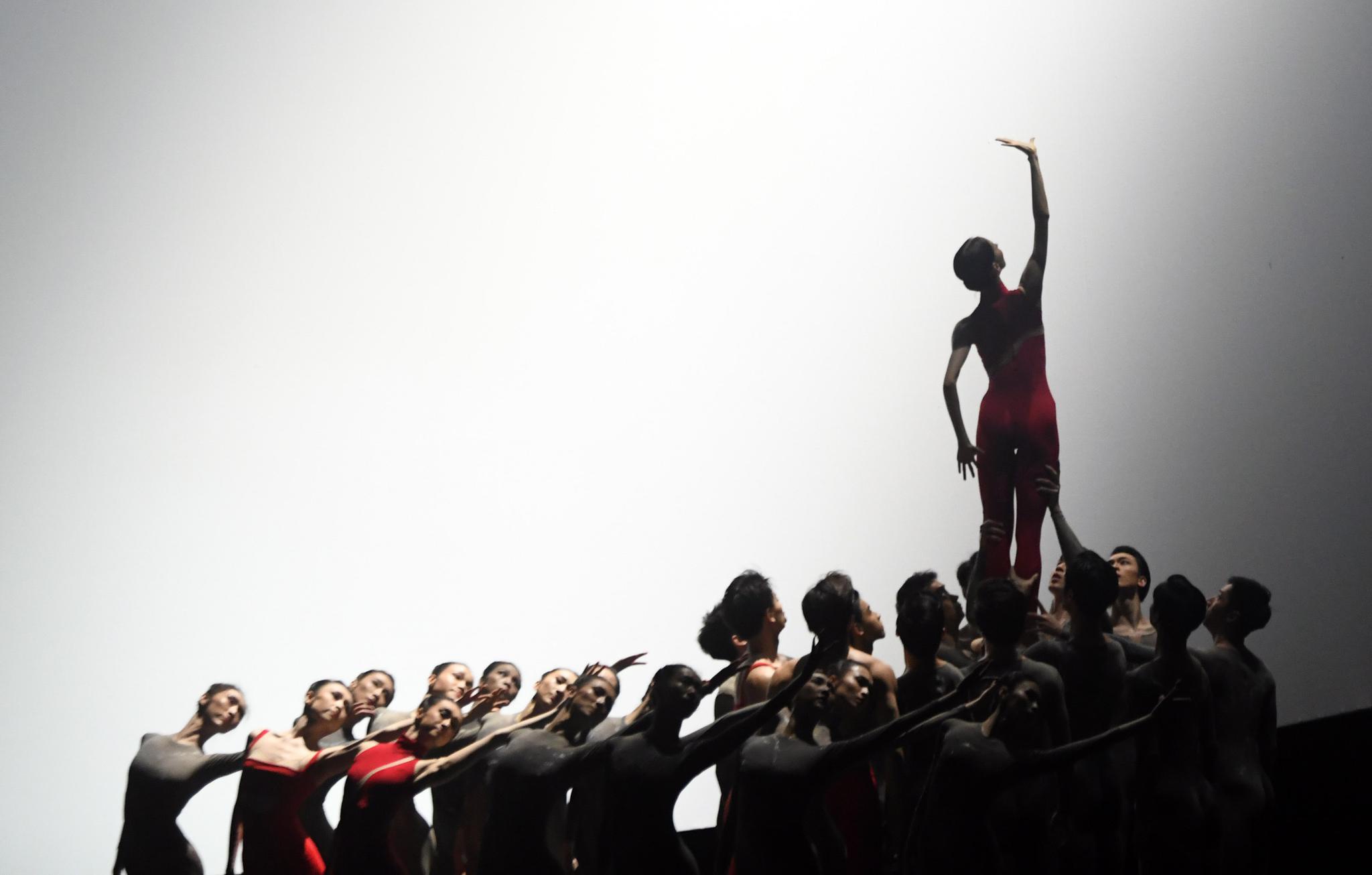 中芭原创交响芭蕾《世纪》在京首演