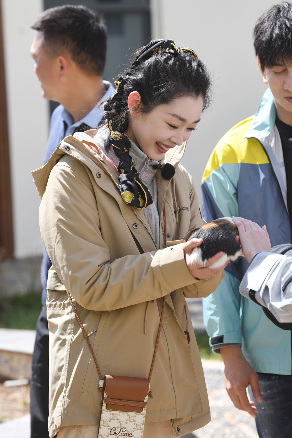 5月21日,在全新自驾慢旅行真人秀《追星星的人》最新一期节目中,宋 