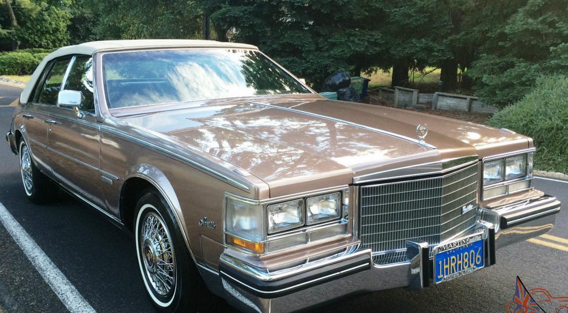 1993年搭载北极星发动机的sts车型正式亮相1993年,凯迪拉克旗舰车型