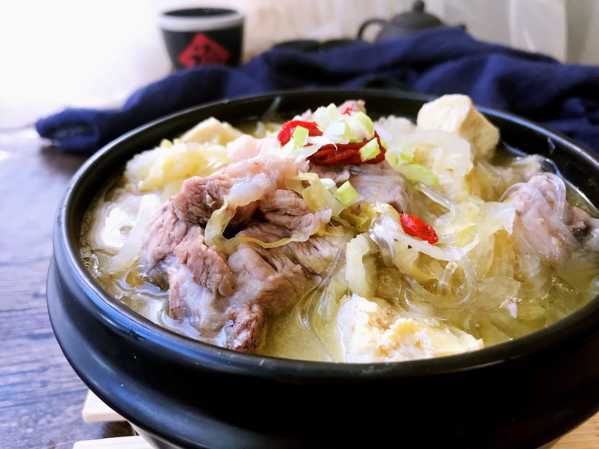 教你好吃到不想停下来的排骨炖酸菜美味解馋超下饭孩子特喜欢