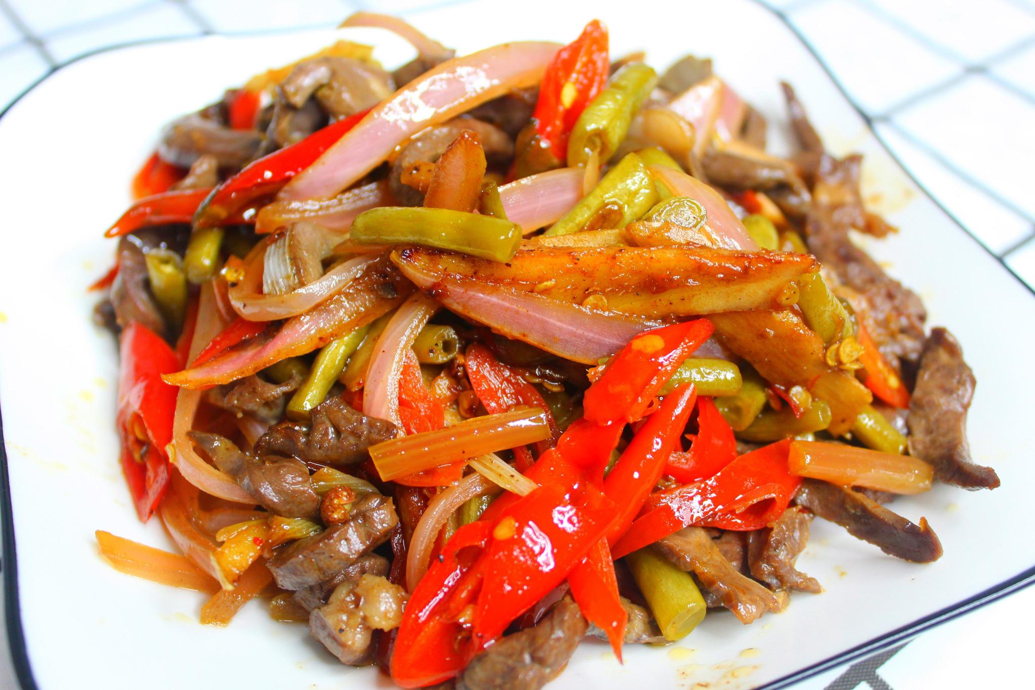 学会这样做葱爆猪心,美味解馋超好吃,解馋下饭,一次一盘不够吃|猪心