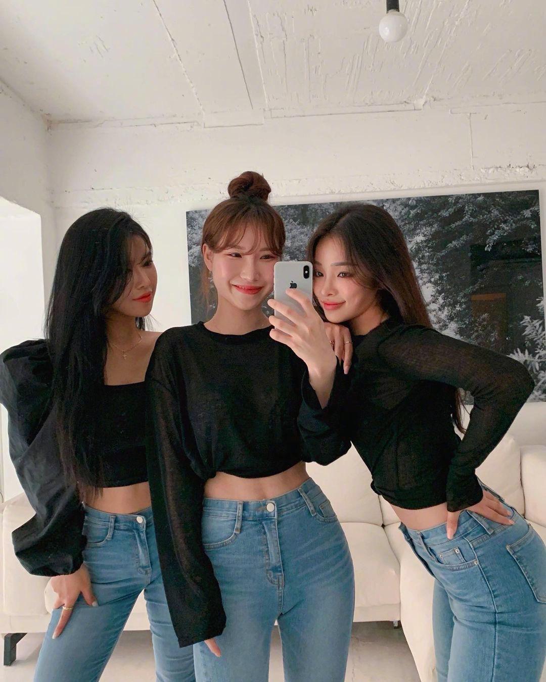 闺蜜们的辣妹风自拍合集真的太有style了