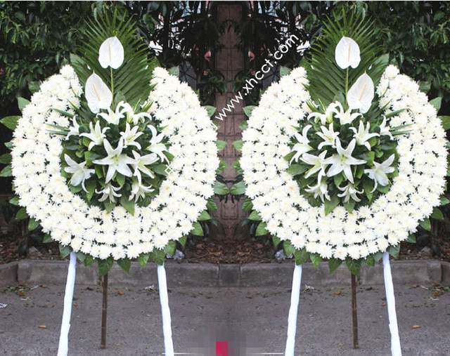 花圈和花篮有什么区别?送花篮好还是花圈好?