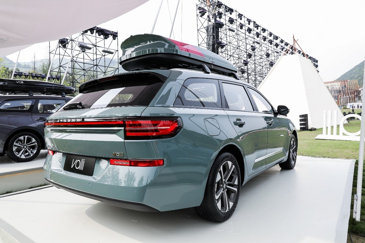 颜值能驾驭各种改装空间还是双平层带你看旅行车valli